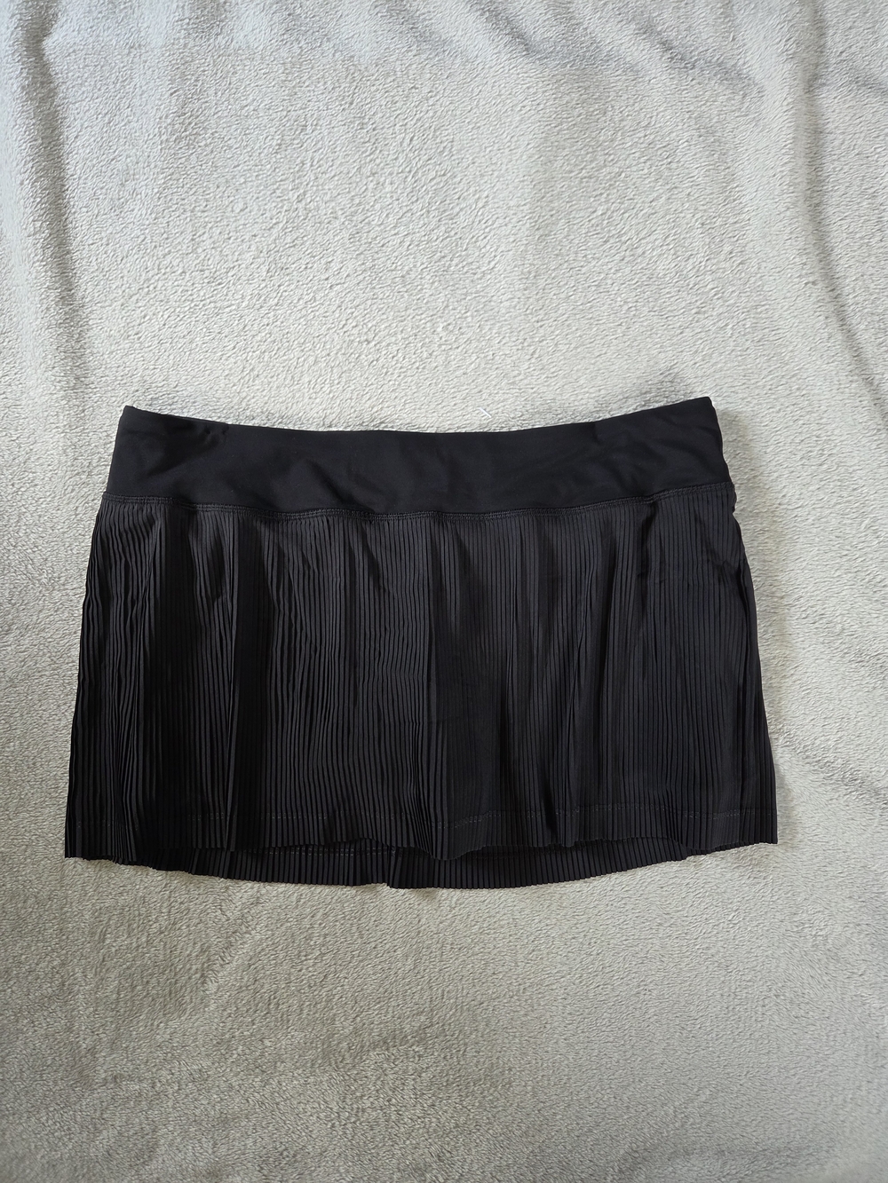 Lululemon W8AAMS Pleat To Street Skirt III Black Size 14 NWOT